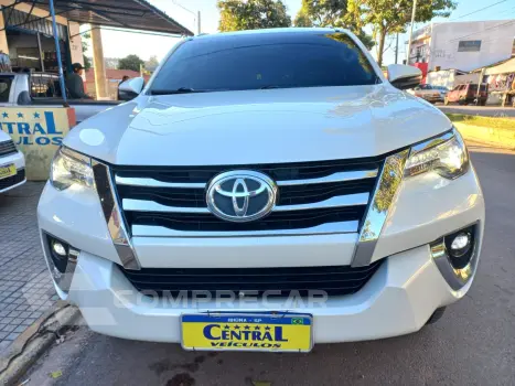 HILUX SW4 2.8 SRX 4X4 7 Lugares 16V Turbo Intercooler