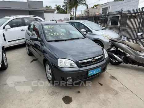 CORSA 1.4 MPFI Premium Sedan 8V