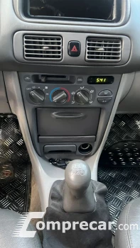 Toyota Corolla XEi 1.8 16V COMPLETO 4 portas