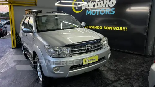 Hilux SW4 2.7 16V 4P SR AUTOMÁTICO