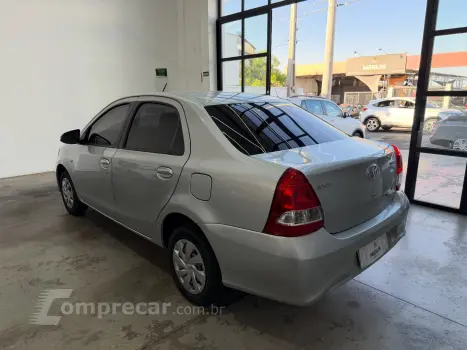 ETIOS 1.5 XS Sedan 16V