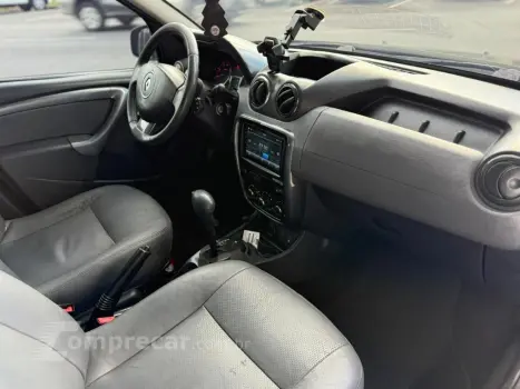 DUSTER TECHROAD 2.0 Hi-Flex 16V Aut.