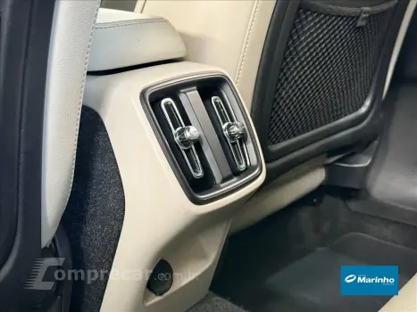 XC40 2.0 T5 GASOLINA MOMENTUM AWD GEARTRONIC