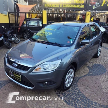 FORD Focus TITANIUM 2.0 16V Flex 5p Mec. 5 portas
