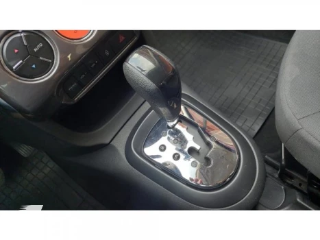 C3 - 1.6 VTI 120 EXCLUSIVE EAT6