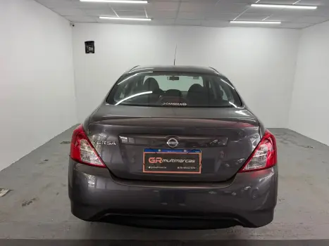 VERSA 1.0 12V FlexStart 4p Mec.