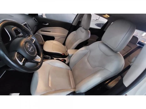 COMPASS - 2.0 16V LONGITUDE 4X4 AUTOMÁTICO