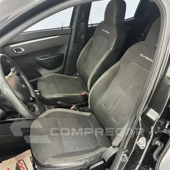 Kwid KWID OUTSIDER 1.0 Flex 12V 5p Mec.