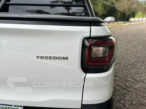 STRADA 1.3 FIREFLY FLEX FREEDOM CD MANUAL