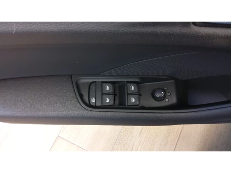 Audi A3 1.4 TFSI FLEX SEDAN PRESTIGE PLUS TIPTRONIC 5 portas