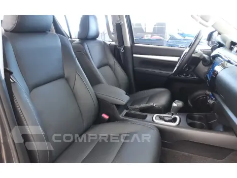HILUX 2.8 D-4D TURBO DIESEL CD SRX 4X4 AUTOMÁTICO