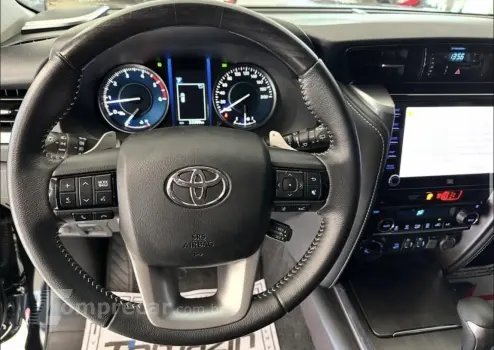 HILUX SW4 2.8 SRX 4X4 7 Lugares 16V Turbo Intercooler