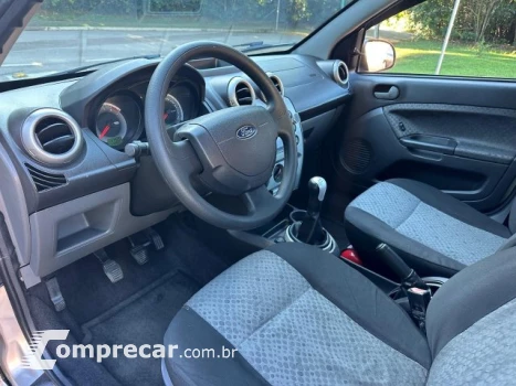 FIESTA HATCH - 1.6 ROCAM SE PLUS 8V 4P MANUAL