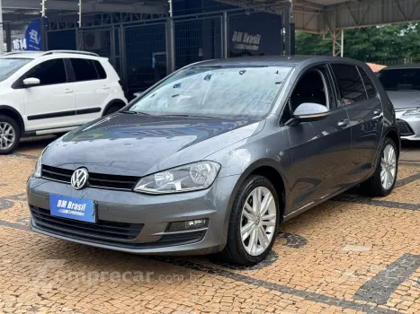 Volkswagen GOLF 1.0 TSI Comfortline 12V 4 portas