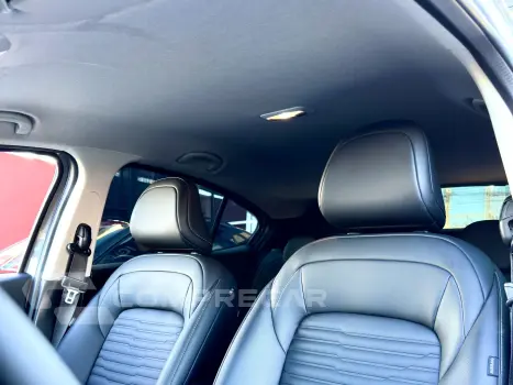 FASTBACK 1.0 TURBO 200 HYBRID AUDACE CVT