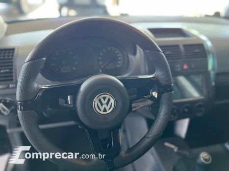 POLO SEDAN - 1.6 MI 8V 4P MANUAL