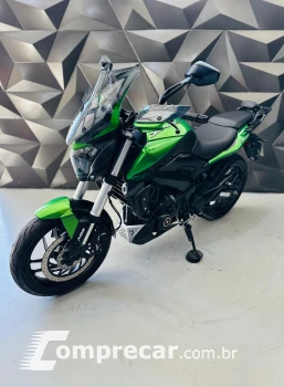 BAJAJ dominar 400