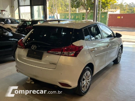 YARIS 1.5 16V FLEX SEDAN XL LIVE MULTIDRIVE