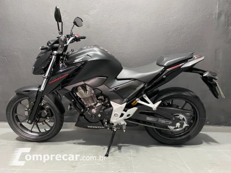 CB 300 F CBS