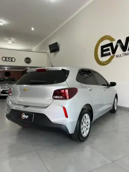 ONIX HATCH LT 1.0 12V Flex 5p Mec.