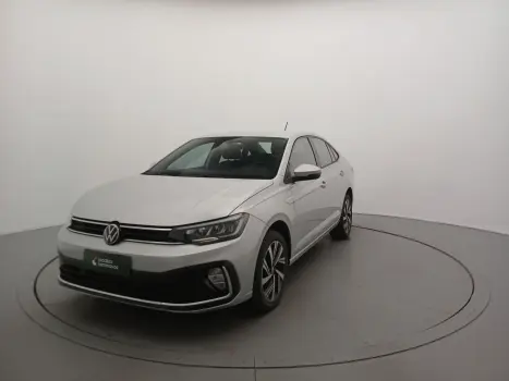 Volkswagen VIRTUS 1.0 200 TSI HIGHLINE AUTOMÁTICO 4 portas