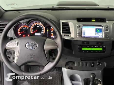 Toyota Hilux Caminhonete 3.0 16V 4P 4X4 SRV TURBO DIESEL CABINE DUP 4 portas