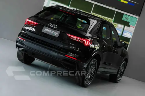 Q3 2.0 40 TFSI Performance Black Quattro