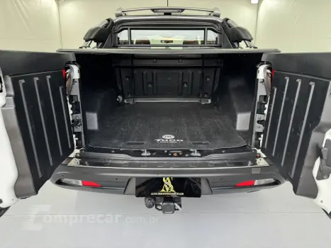 TORO 2.0 16V Turbo Ranch 4WD AT9