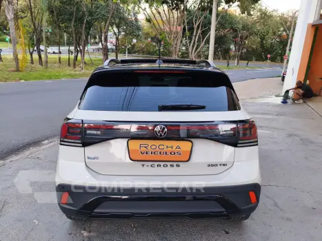 T-Cross 1.4 4P 250 TSI FLEX EXTREME HIGHLINE AUTOMÁTICO