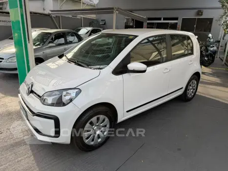 Volkswagen up! 1.0 Total Flex 12V 5p 4 portas