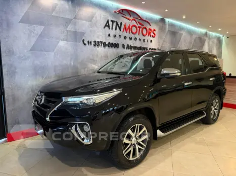 Toyota Hilux SW4 2.8 16V 4P SRX PLATINUM 4X4 7 LUGARES TURBO DIESEL 4 portas