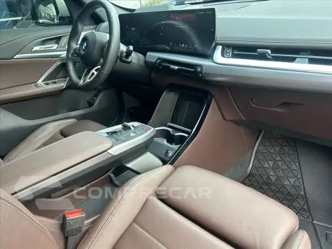 X1 2.0 16V TURBO GASOLINA SDRIVE20I M SPORT STEPT