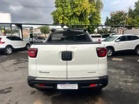 Toro 1.8 16V 4P FLEX FREEDOM AUTOMÁTICO