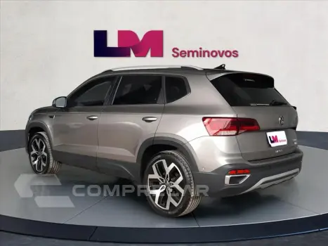 TAOS 1.4 250 TSI TOTAL FLEX HIGHLINE AUTOMÁTICO