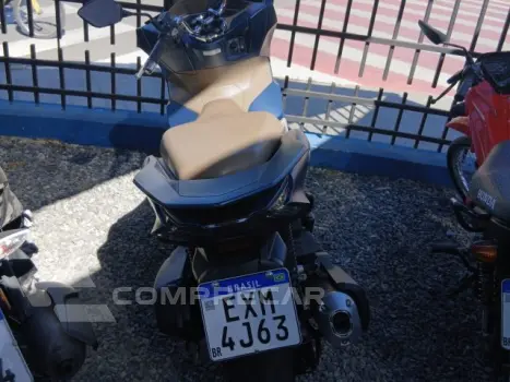 PCX DLX - SCOOTER
