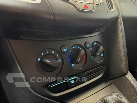 FOCUS 1.6 S 16V FLEX 4P MANUAL