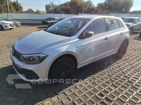 Volkswagen POLO 1.0 MPI TRACK MANUAL 4 portas