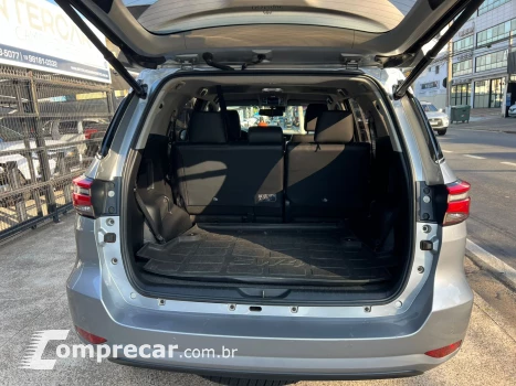 HILUX SW4 2.8 D-4d Turbo SRX 7L 4X4