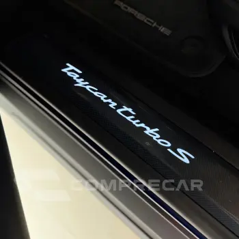 TAYCAN Turbo S