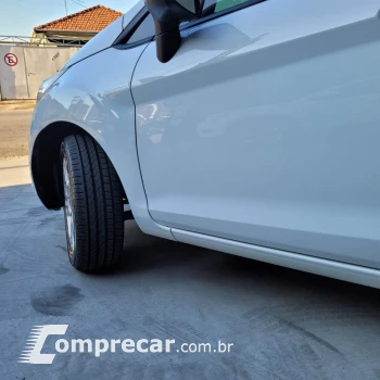 Fiesta Sedan 1.6 16V Flex Aut.