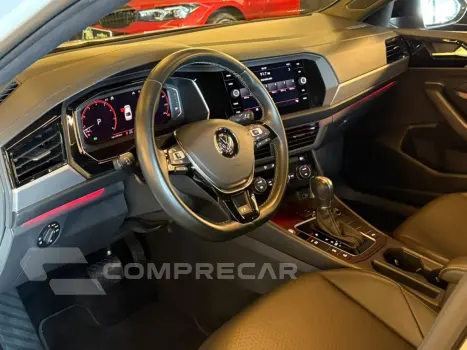 JETTA 1.4 250 TSI TOTAL FLEX R-LINE TIPTRONIC