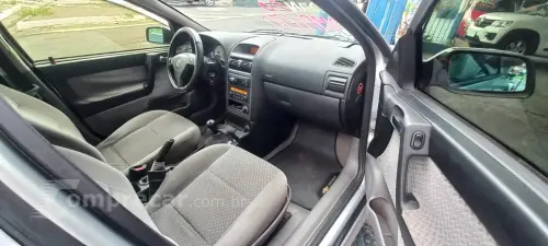 ASTRA 2.0 SFI CD Sedan 16V