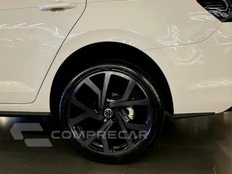 VIRTUS 1.4 250 TSI EXCLUSIVE AUTOMÁTICO