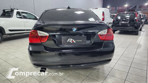 320i