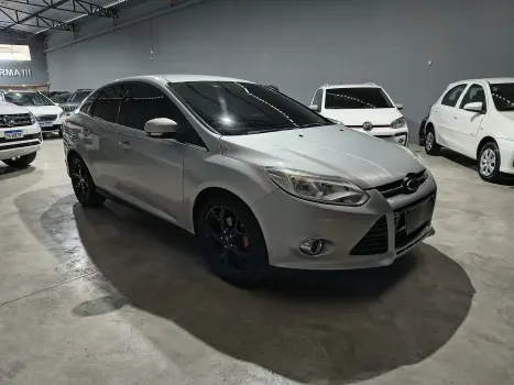 FOCUS 2.0 Titanium Sedan 16V