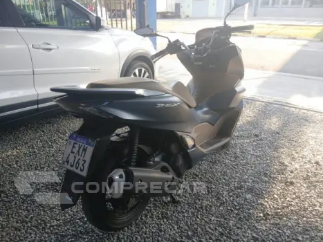 PCX DLX - SCOOTER