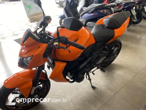 KAWASAKI Z750