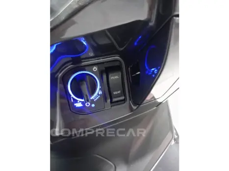 PCX 160 DLX ABS