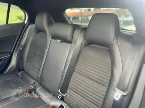 GLA 250 2.0 16V TURBO GASOLINA SPORT 4P AUTOMÁTICO