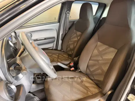 MOBI 1.0 8V EVO FLEX LIKE. MANUAL